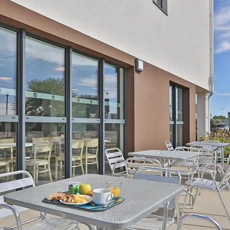 La Roche-sur-yon Hotel