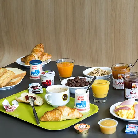 Hotel La Roche-sur-yon 2*