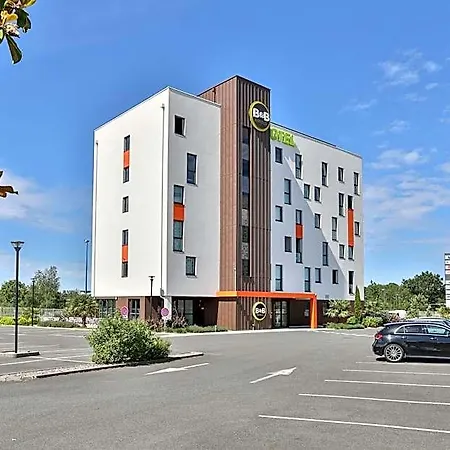 La Roche-sur-yon 2* Mouilleron-le-Captif