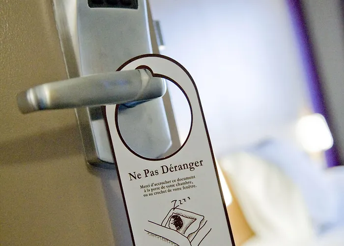 فندق La Roche-sur-yon ميورو لو كابْتيفْ