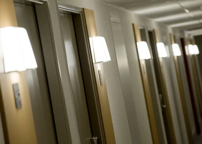 Hotel La Roche-sur-yon 2*