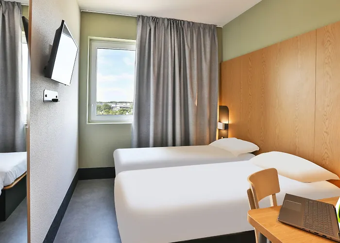 La Roche-sur-yon Hotel Mouilleron-le-Captif